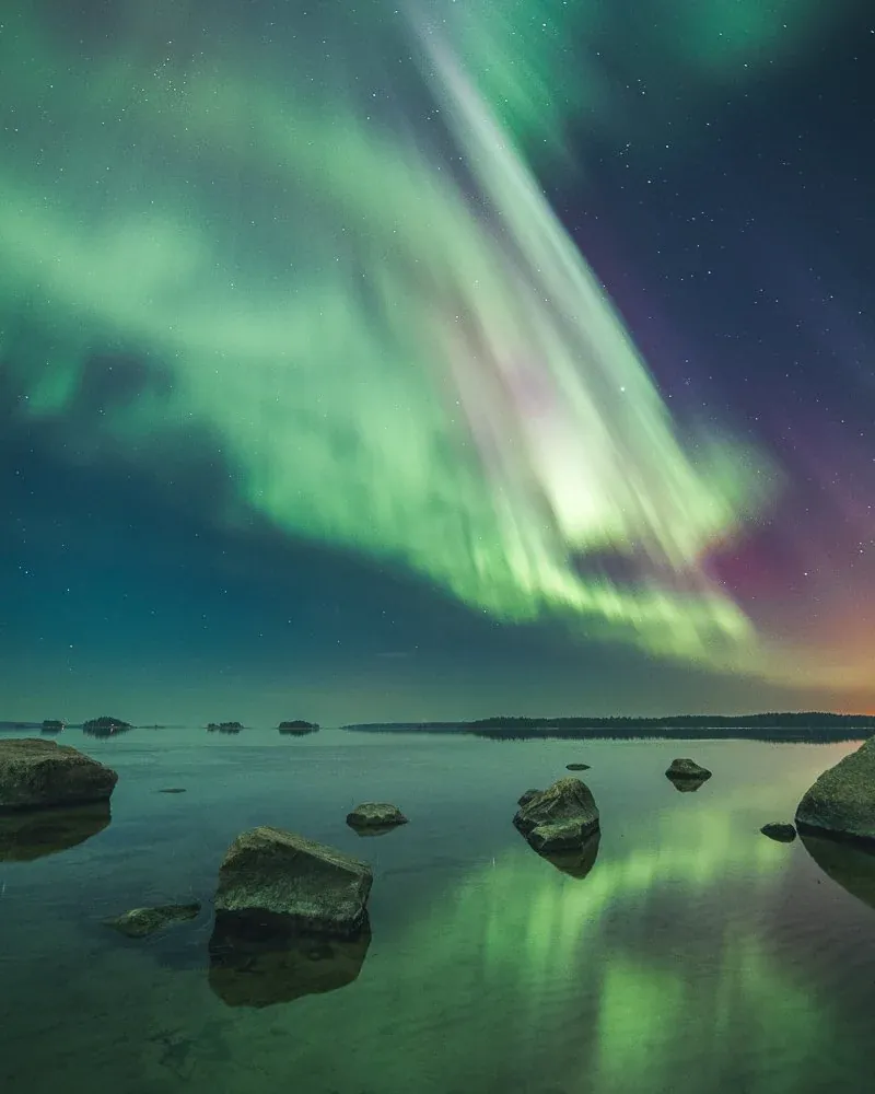 Northern lights landscape after editing with Borealis presets