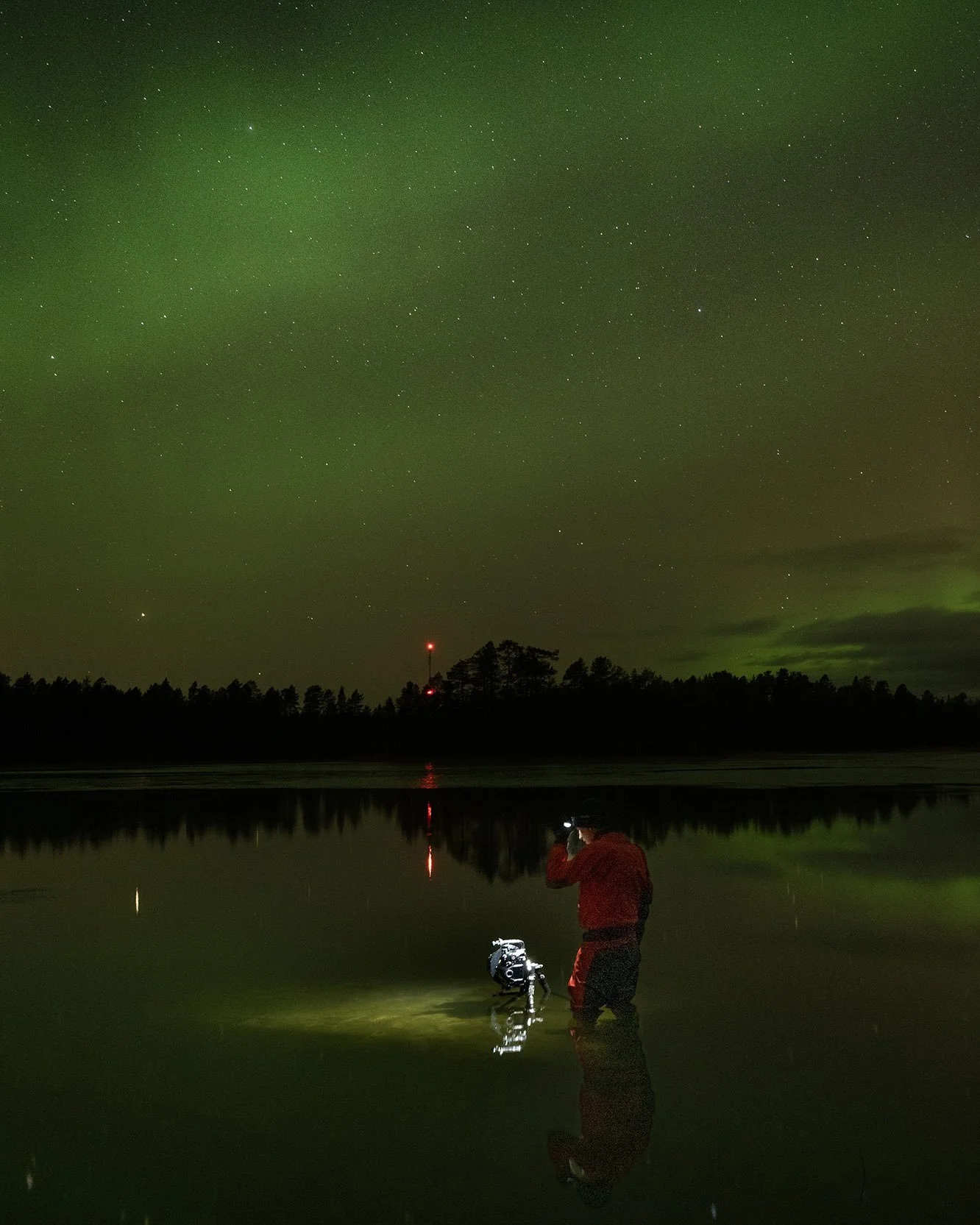 Aurora reflection